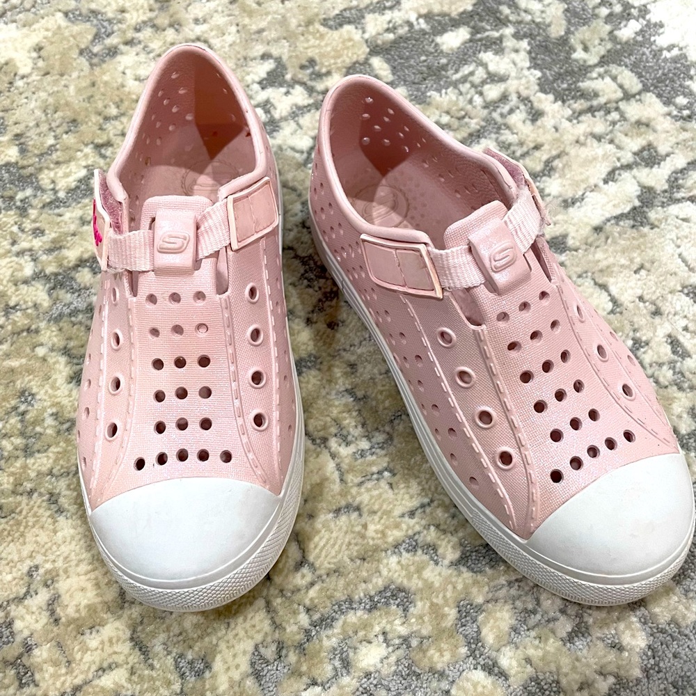 Girls shoes /water shoes Skechers Size 12